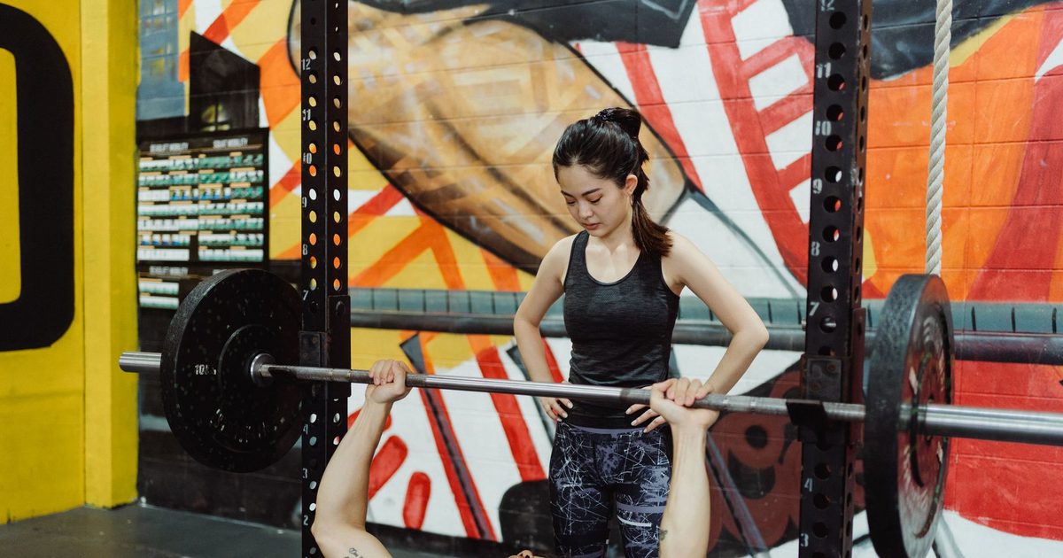 Gym Buddy vs Training Alone