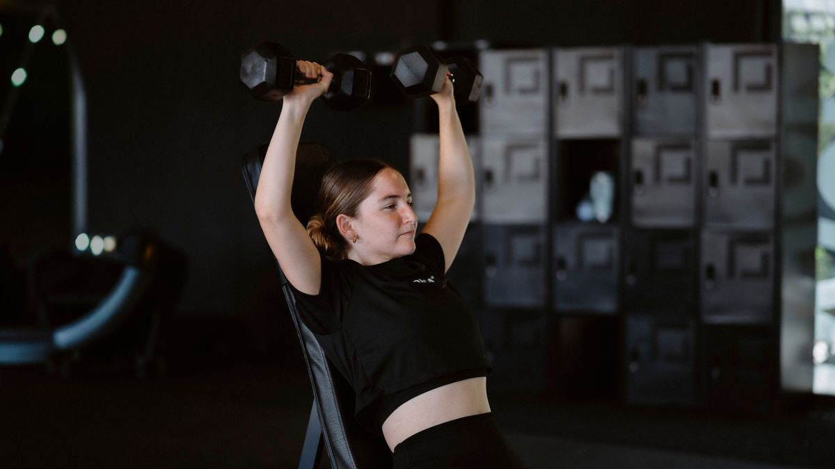 dumbbell overhead press